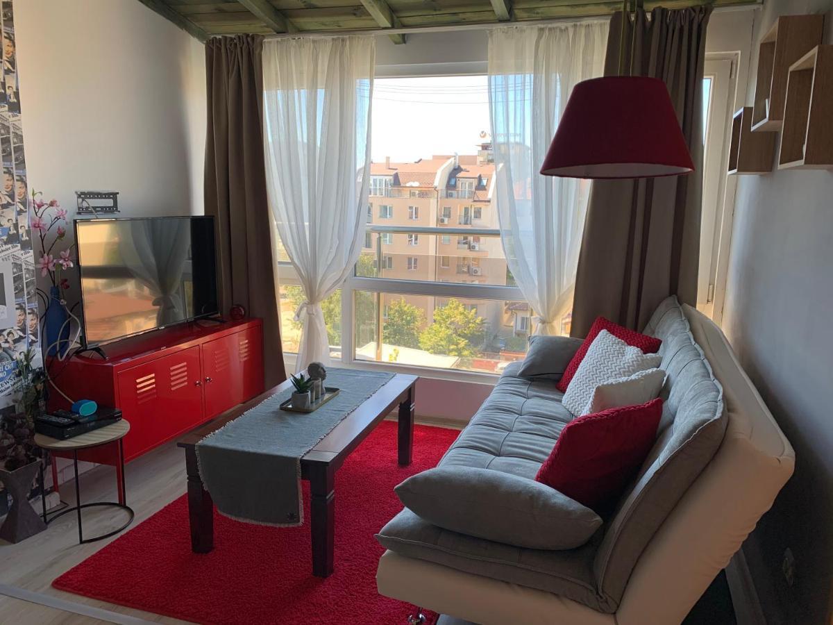 Lovely Penthouse With An Indoor Fireplace Sofya Dış mekan fotoğraf